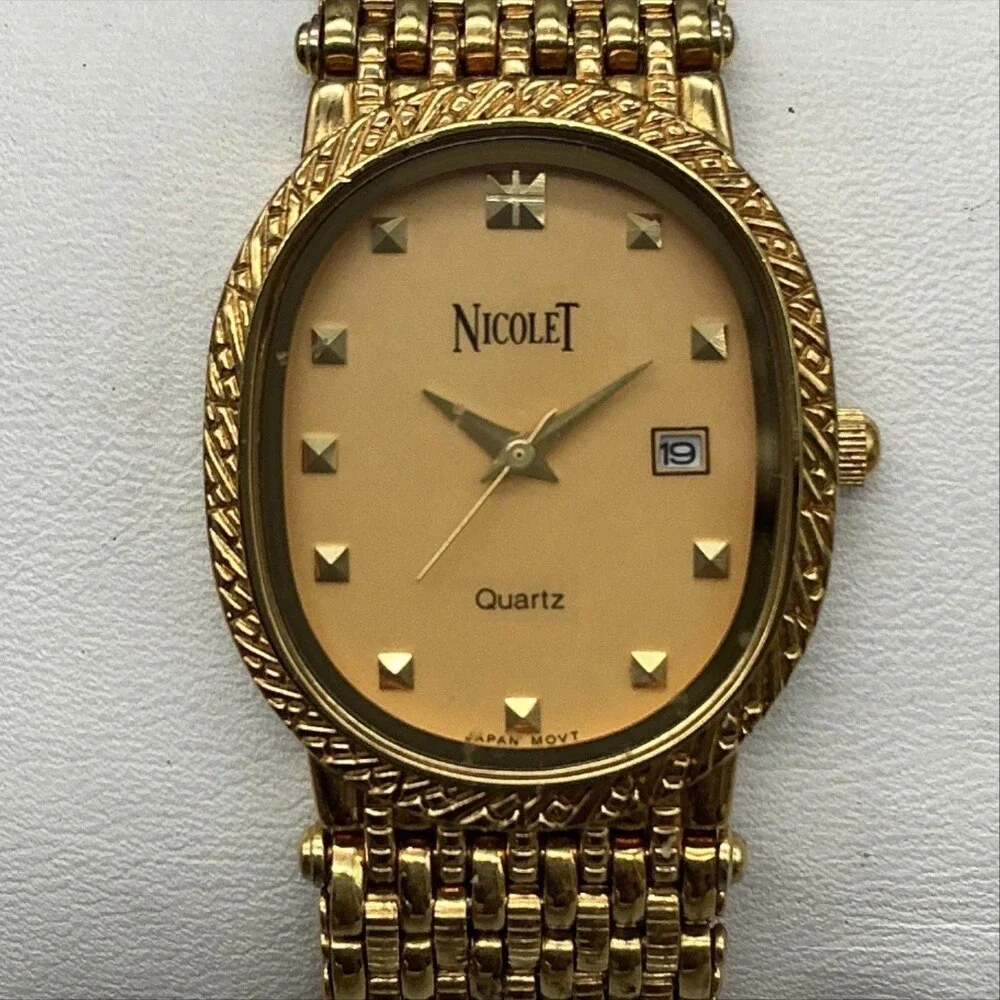 Nicolet Womens Watch 27mm Gold Tone Bracelet Date NC 1003 New Battery 8.5